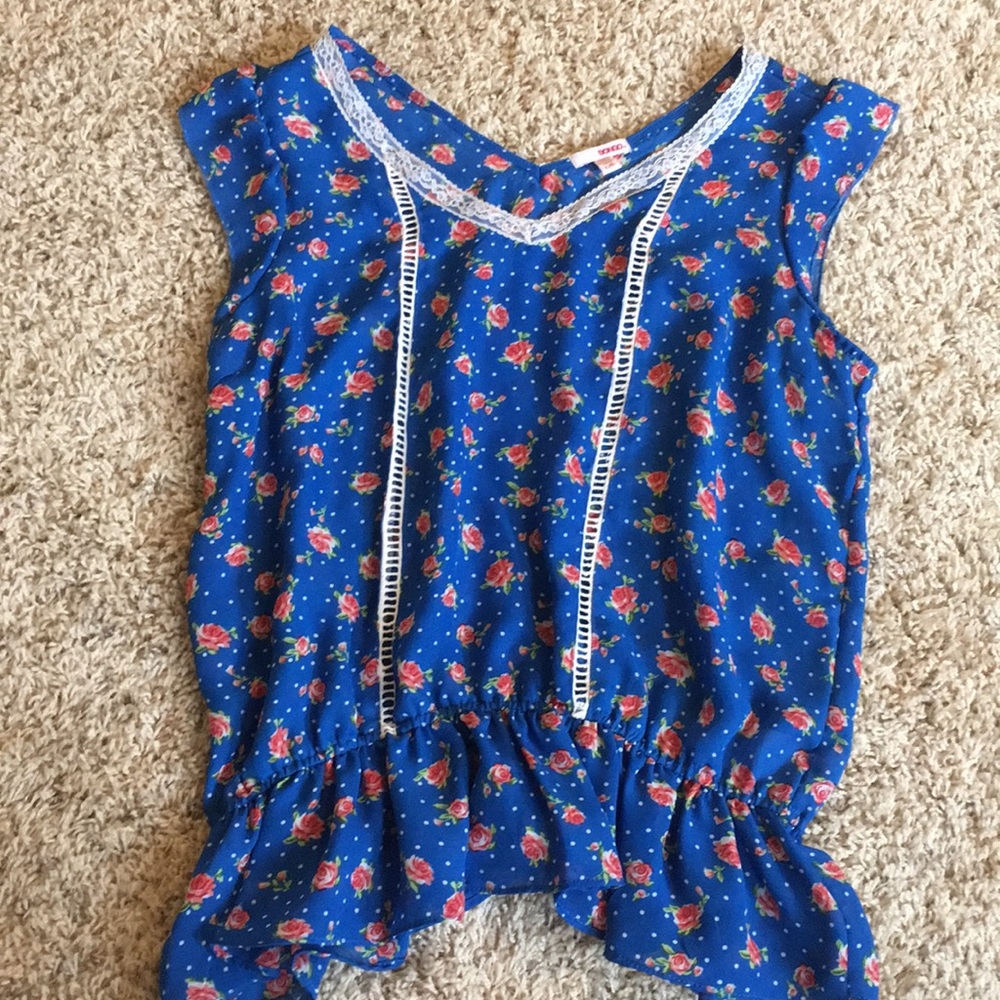 Hardly ever worn blouse